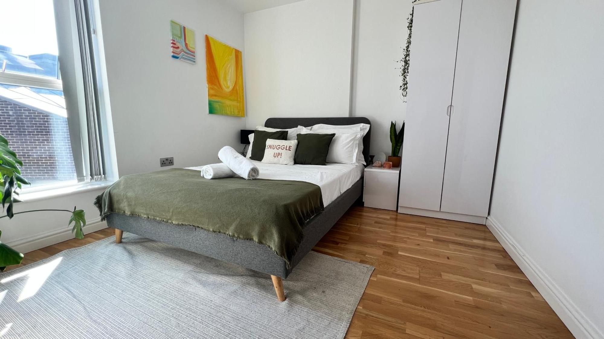 Luxe Prima - 2 Bed In * London
