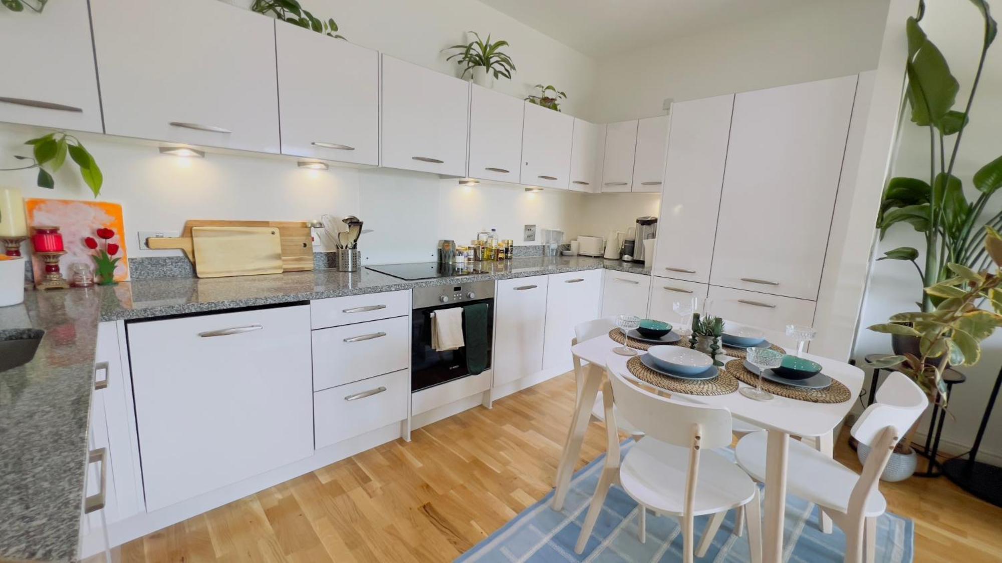 Apartment Luxe Prima - 2 Bed In London